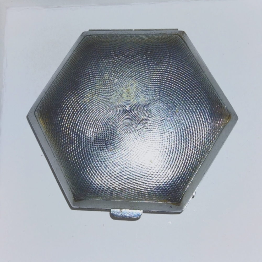 Vintage Houbigant Flower Basket Powder Compact - Picture 4 of 11